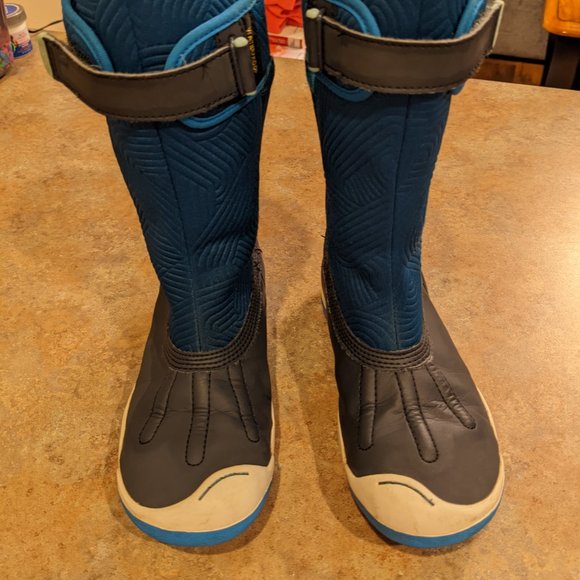 Plae waterproof boots